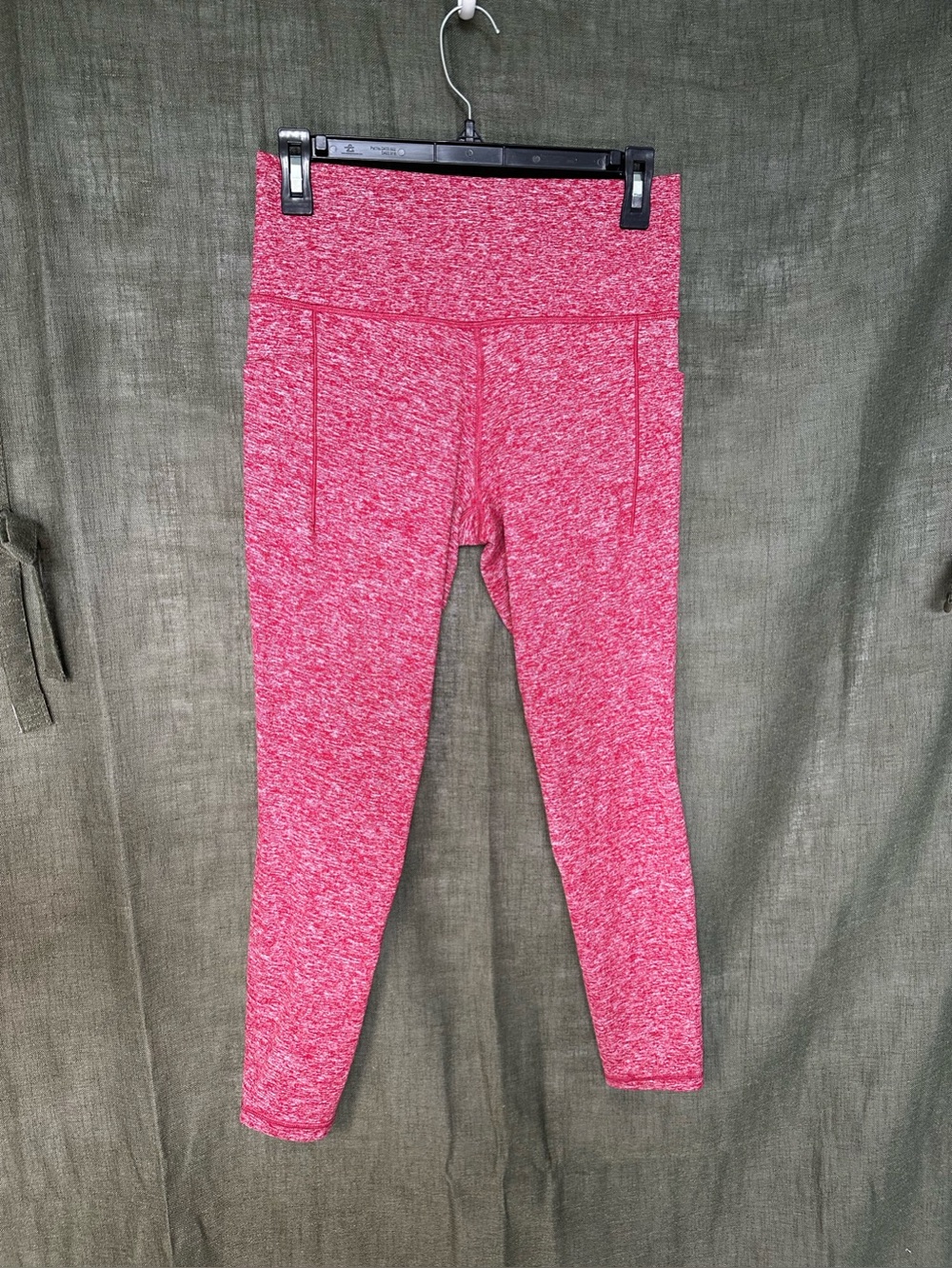 Athleta Salutation Stash Pocket Capri Leggings in Heather Red